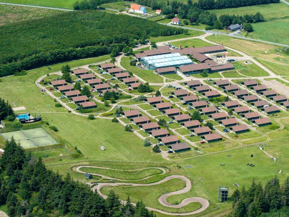 6 Person Holiday Home On A Holiday Park In 한스트홀름 외부 사진